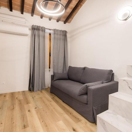 Appartamento Sui Tetti Di Ovile Siena Bagian luar foto